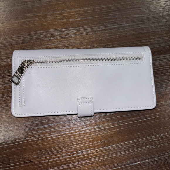 USED ONCE STEVE MADDEN Light Gray & Silver Womens Wallet - Picture 3 of 4
